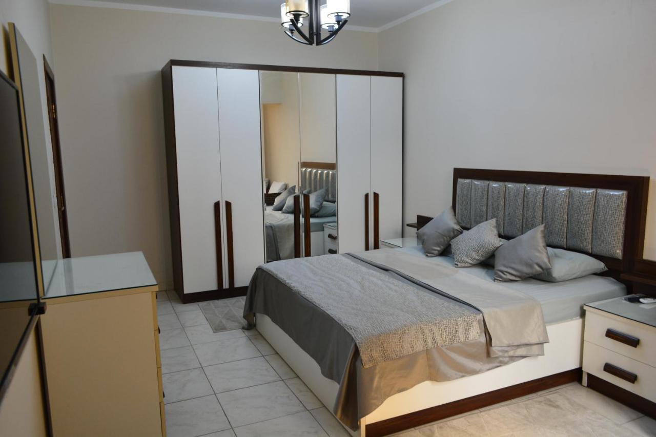Ferienwohnung شقه مفروشه 3 غرف امام سيتي ستارز Kairo Exterior foto