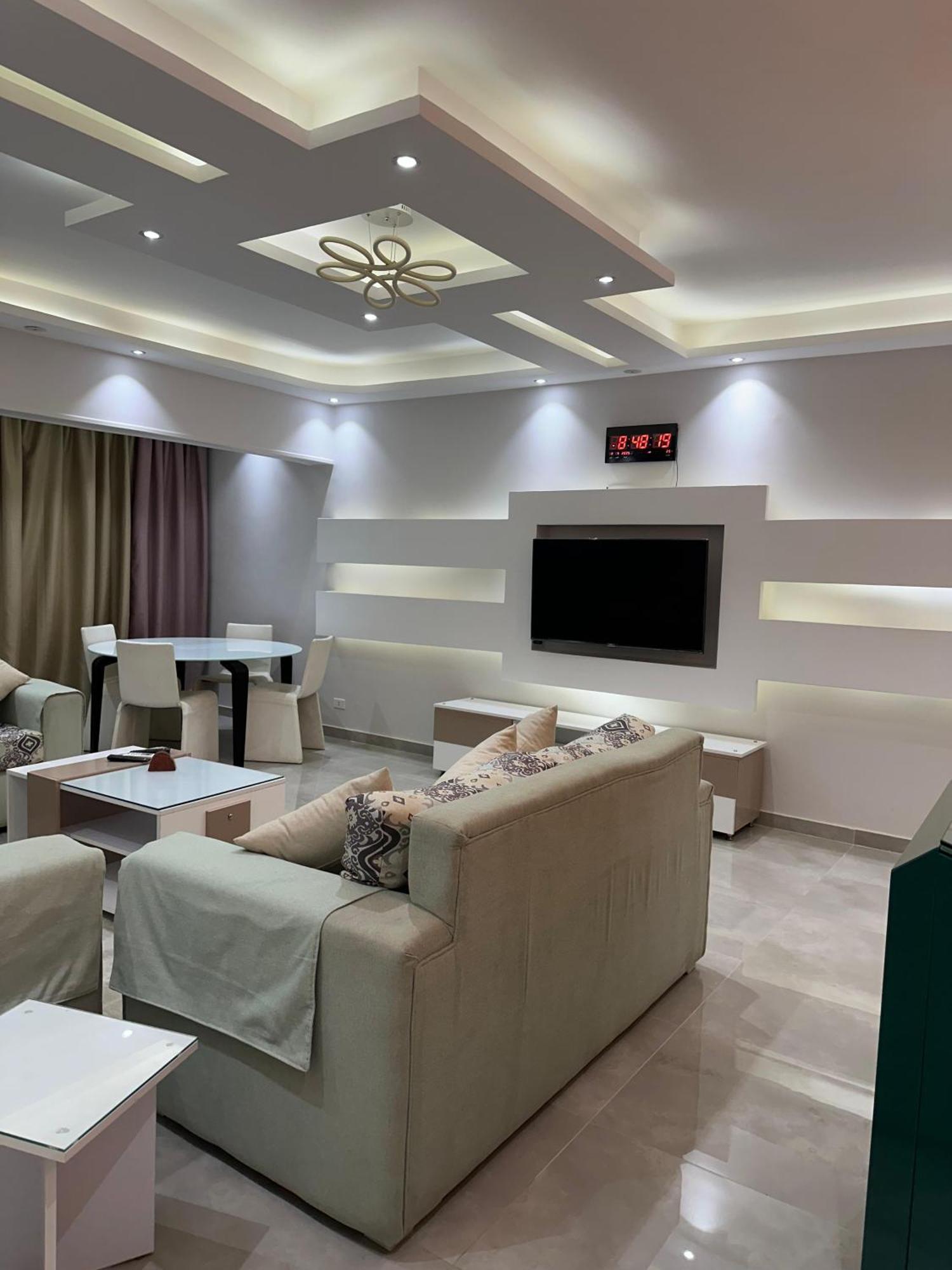 Ferienwohnung شقه مفروشه 3 غرف امام سيتي ستارز Kairo Exterior foto