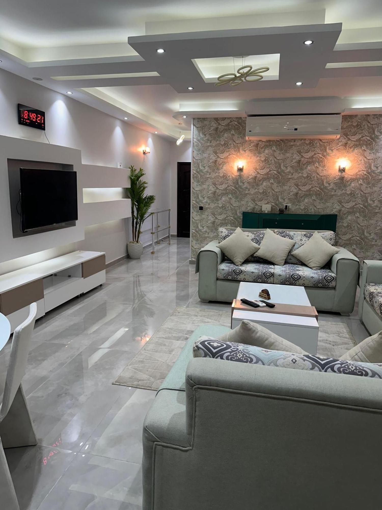 Ferienwohnung شقه مفروشه 3 غرف امام سيتي ستارز Kairo Exterior foto