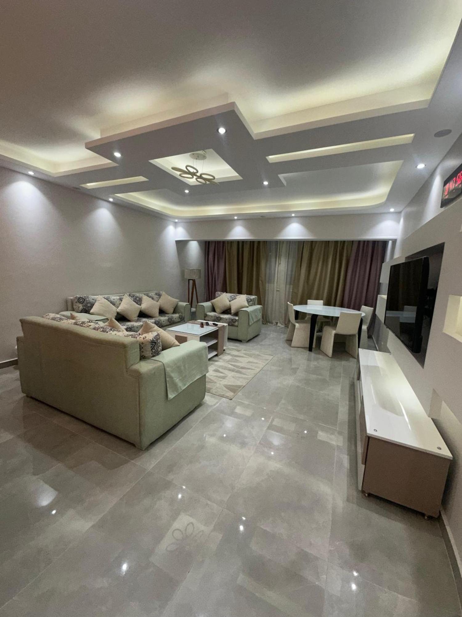 Ferienwohnung شقه مفروشه 3 غرف امام سيتي ستارز Kairo Exterior foto